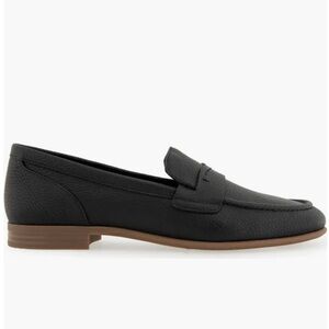 AEROSOLES Black Leather Women’s Loafers Size 7 New in Box